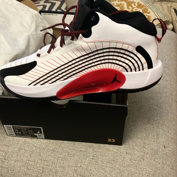 Jordan jumpman 2021 NWT - Picture 1 of 8
